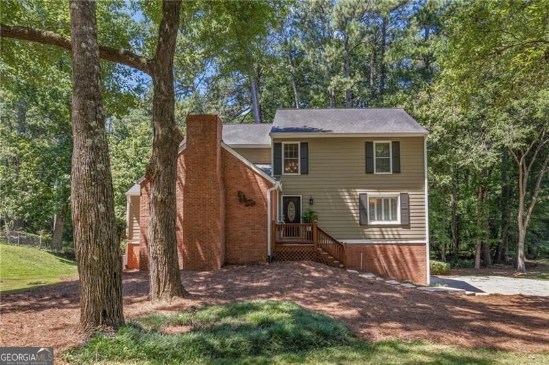 2369 North Forest Drive Property Photo 1