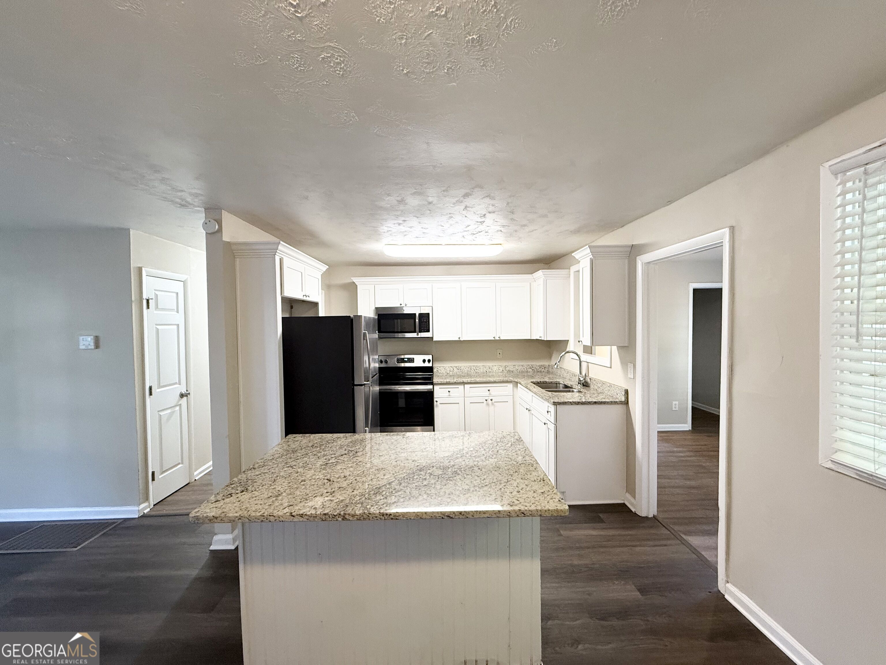 423 Belgarde Place Se Property Photo 6