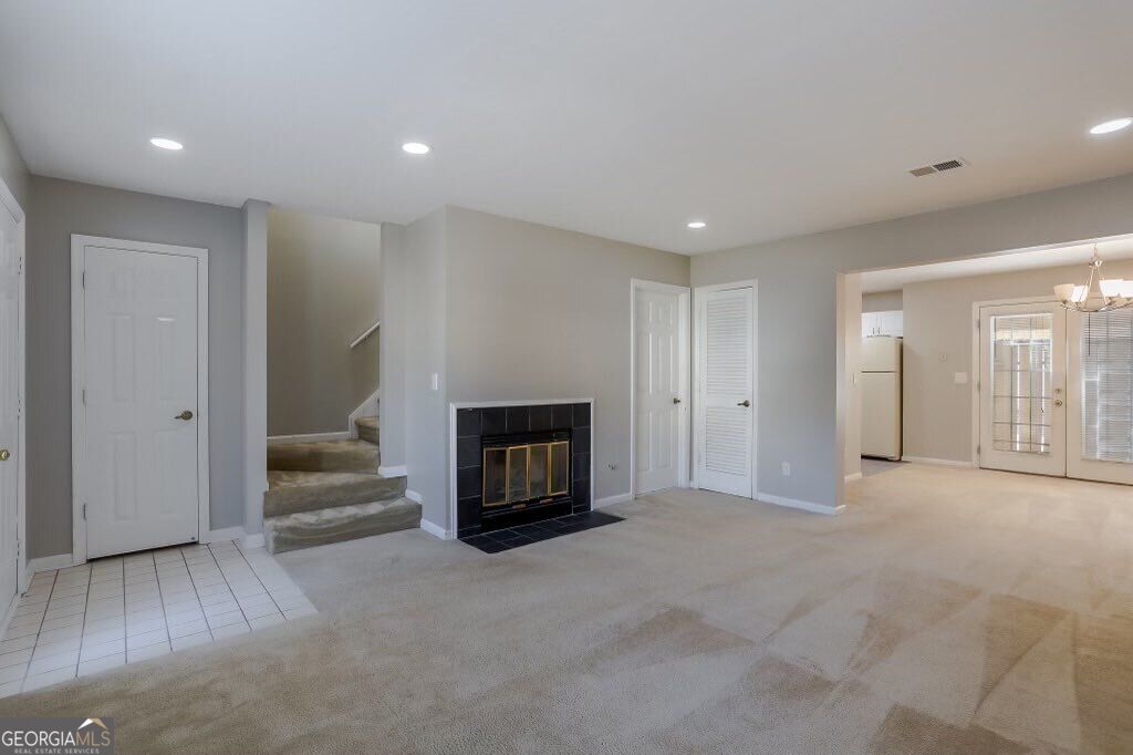 189 Holcomb Ferry Road Property Photo 3