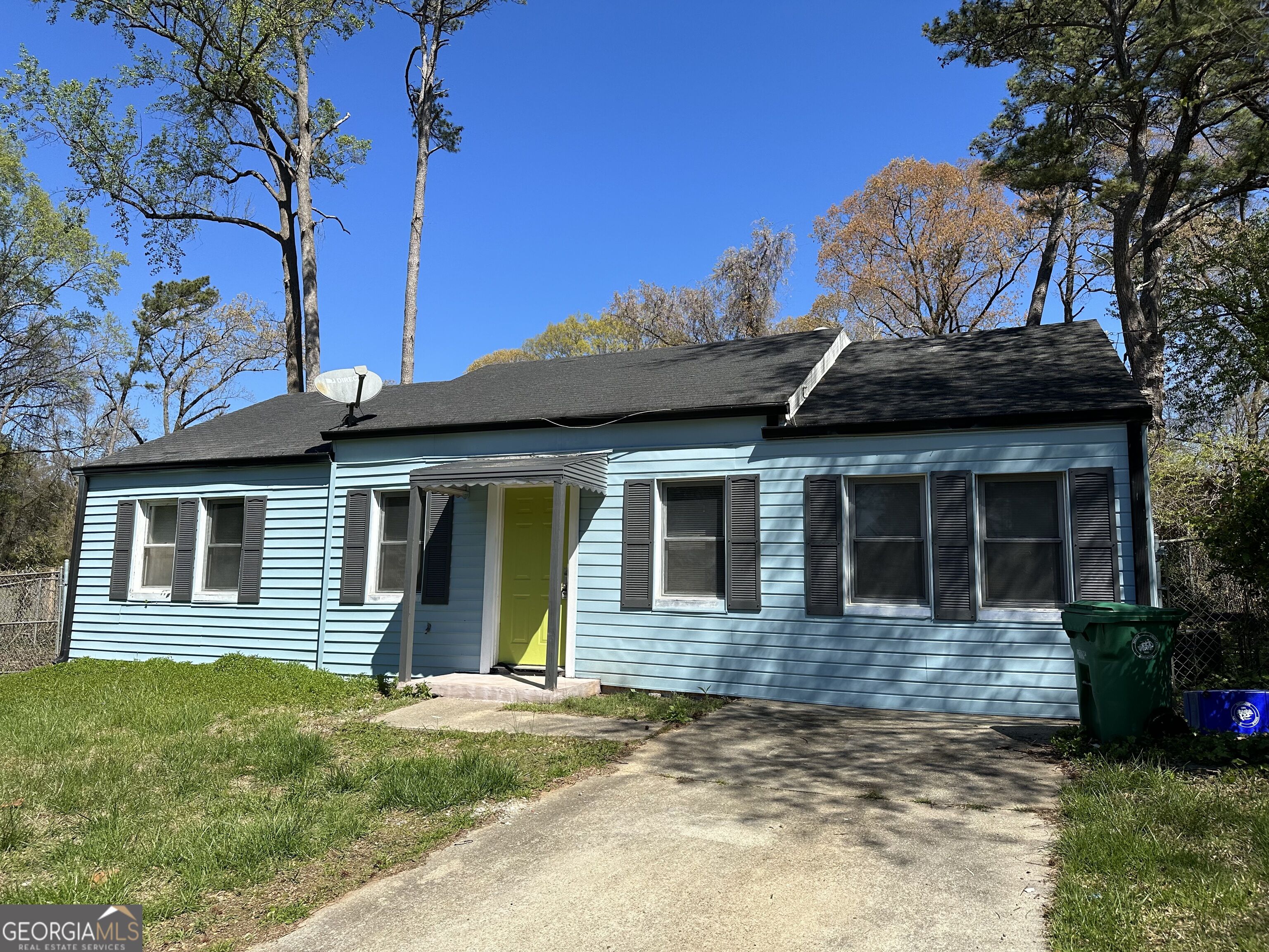 1858 Brannen Road Se Property Photo 3