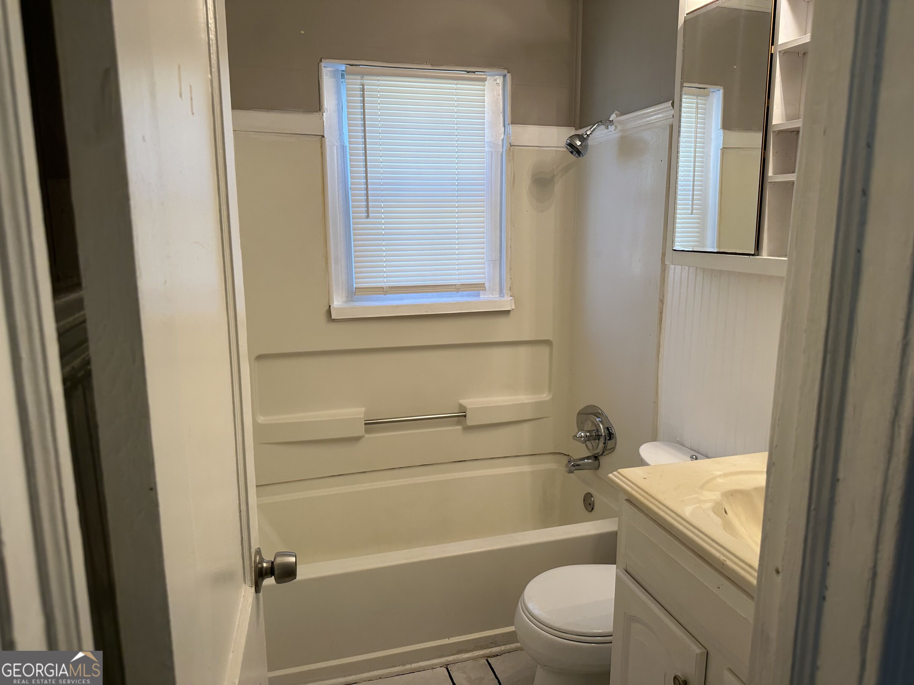 1858 Brannen Road Se Property Photo 11