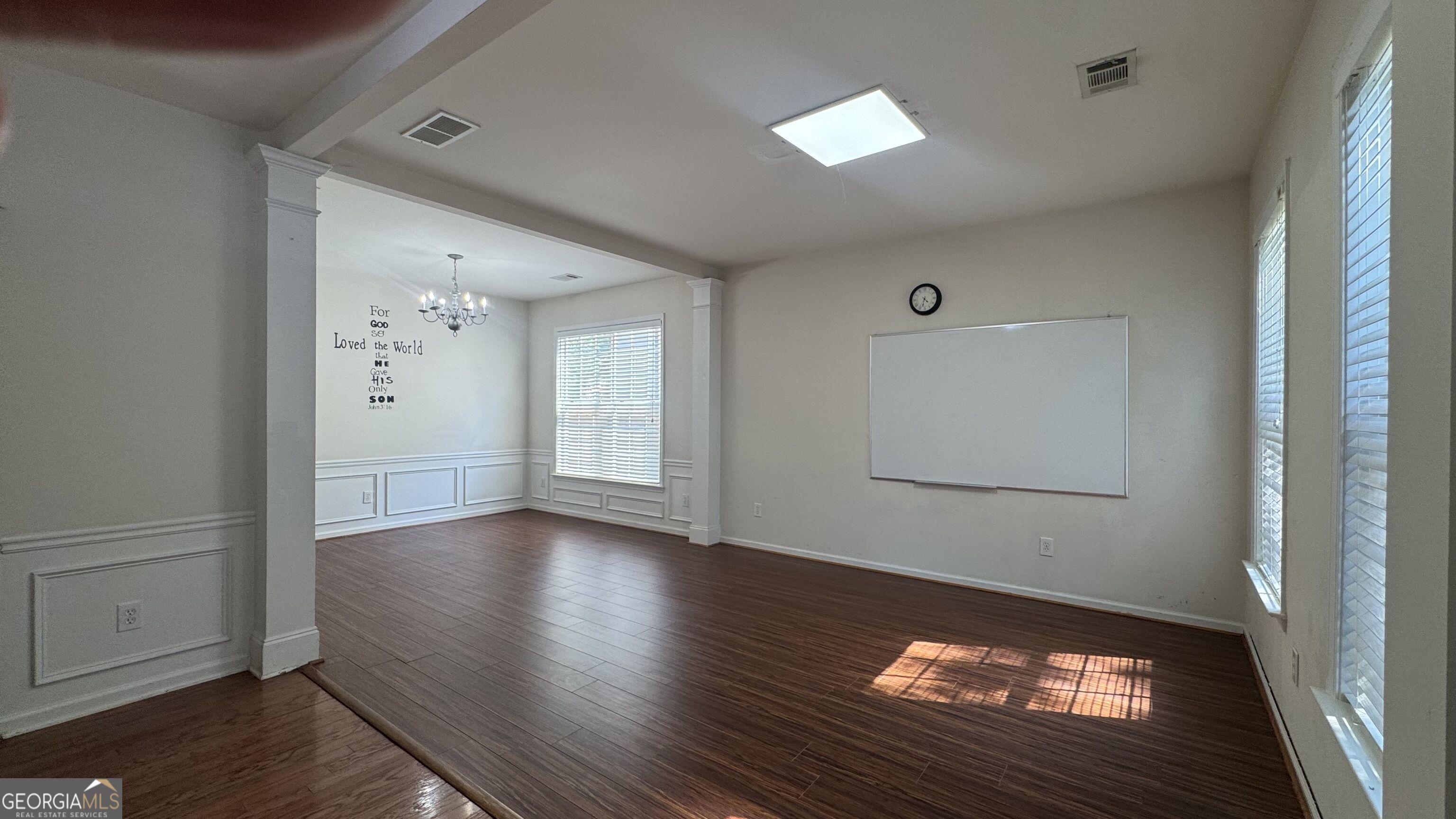125 Friars Head Drive Property Photo 3