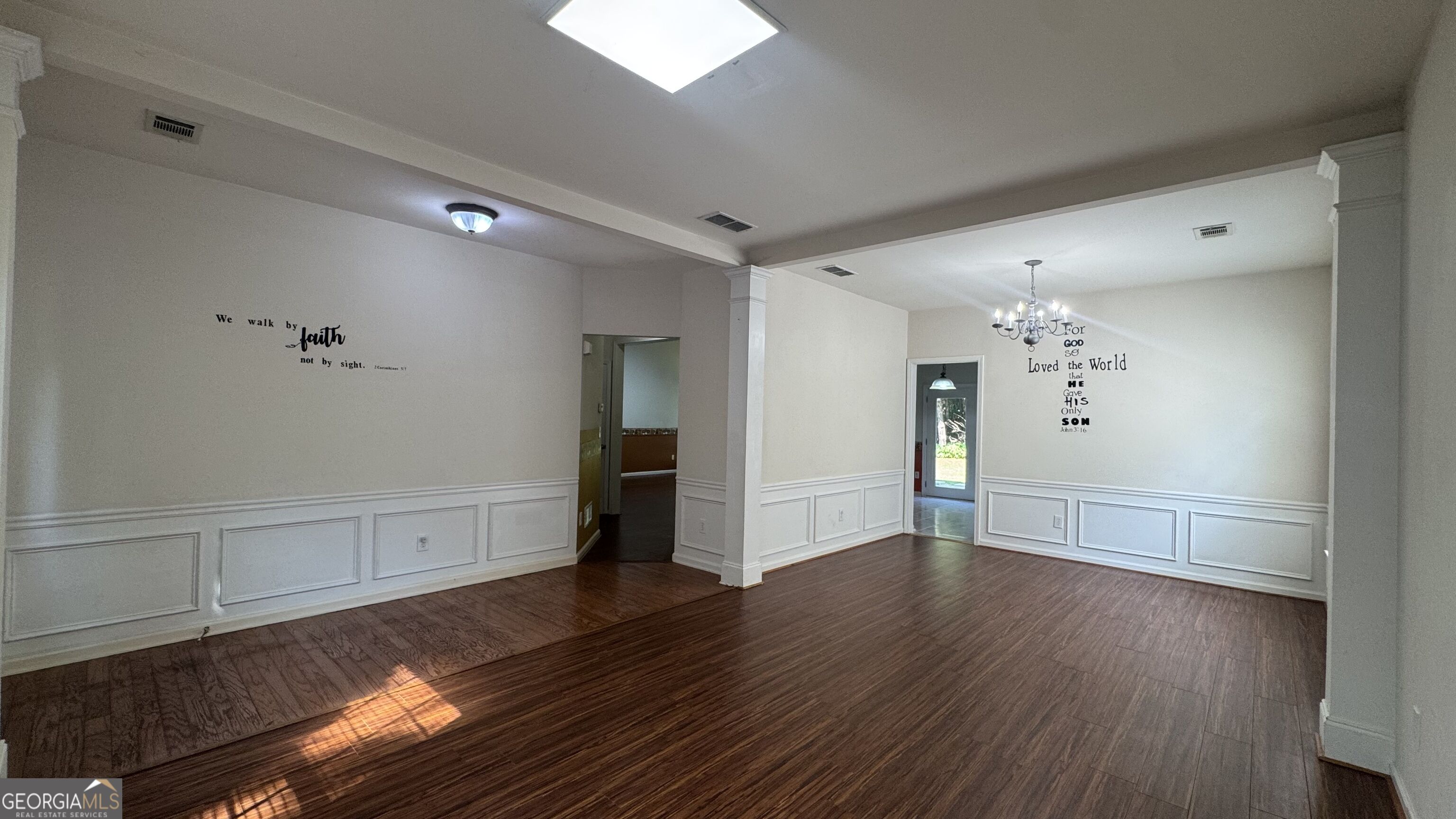125 Friars Head Drive Property Photo 4