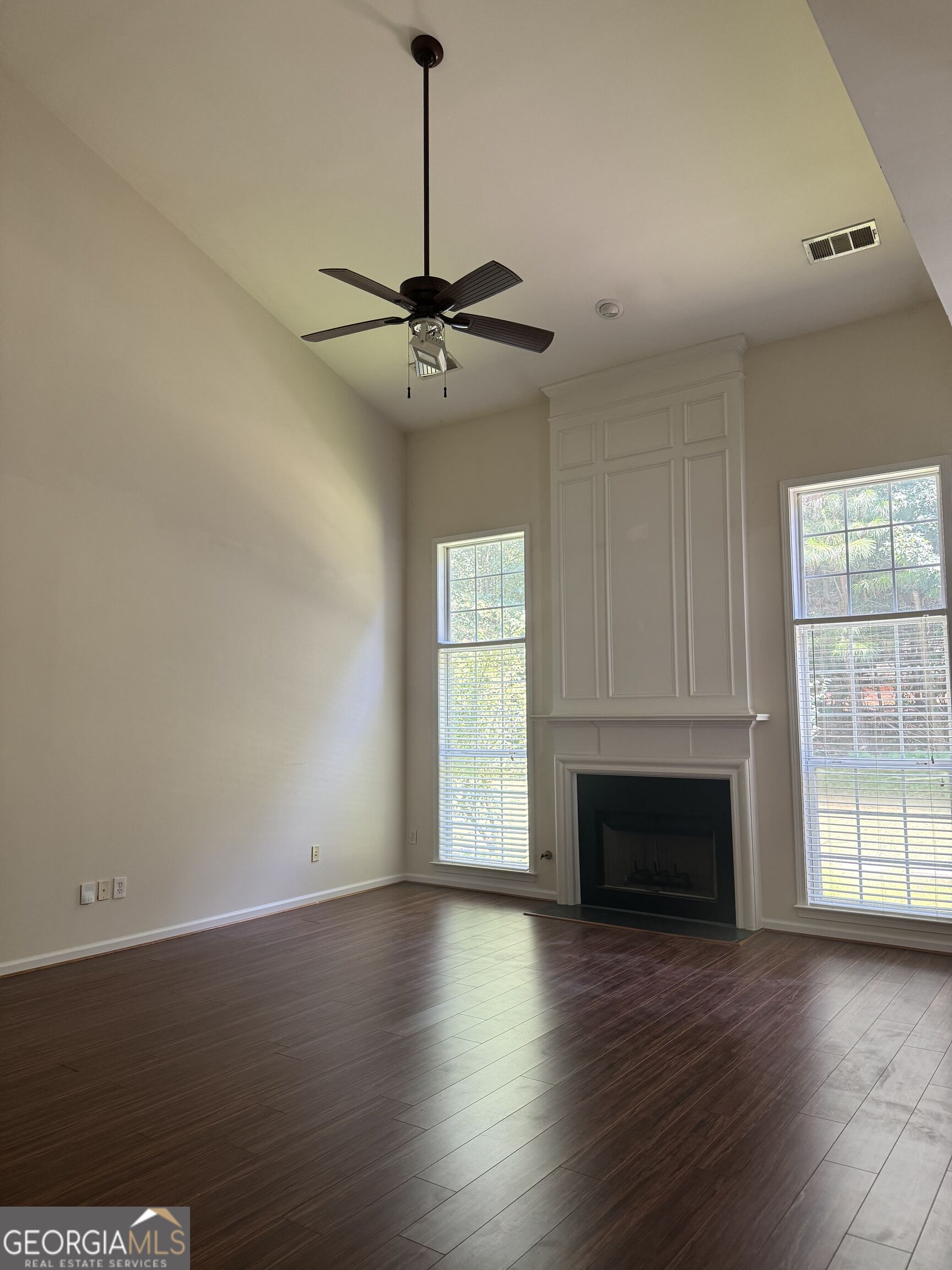 125 Friars Head Drive Property Photo 13