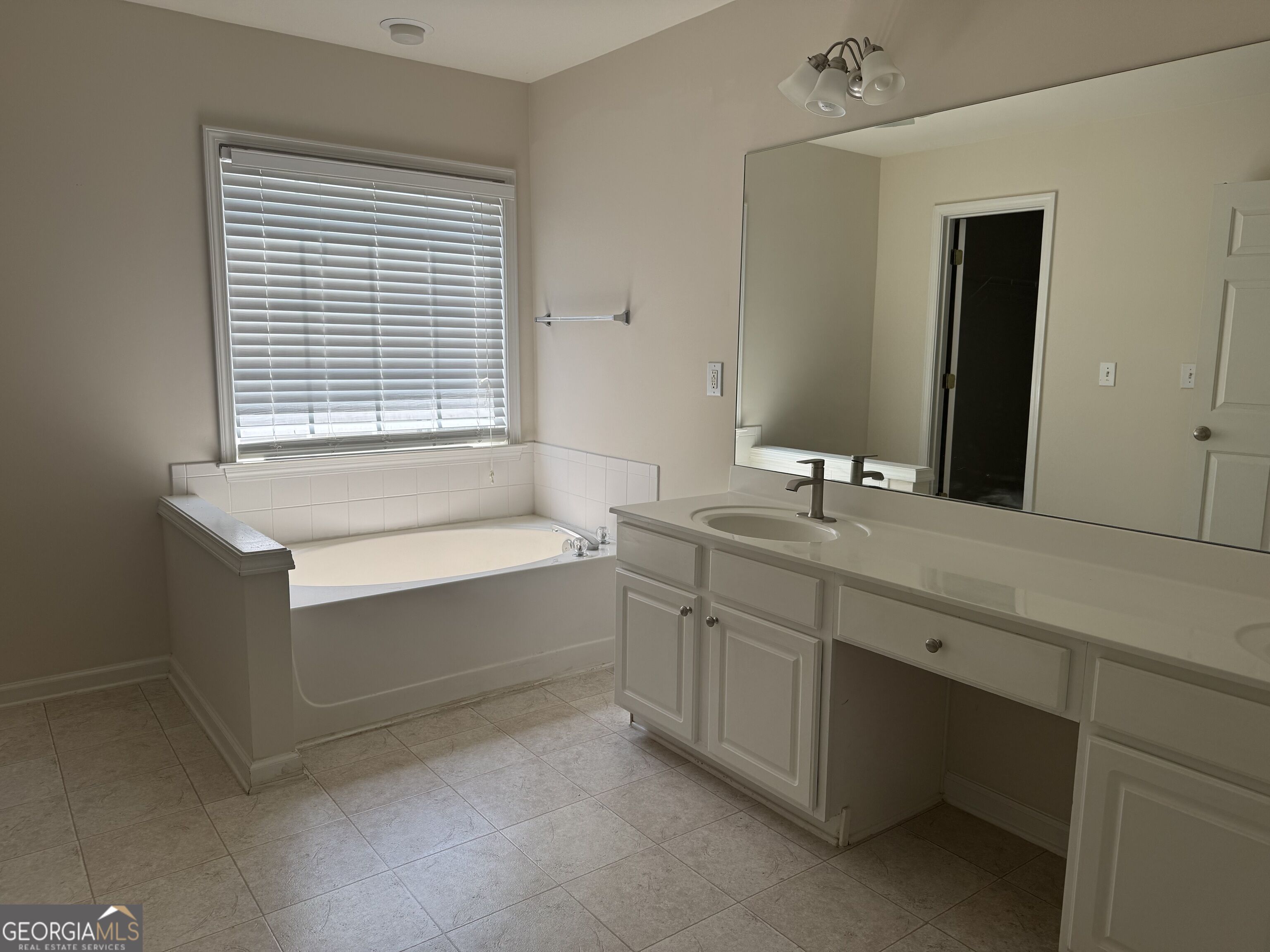 125 Friars Head Drive Property Photo 21