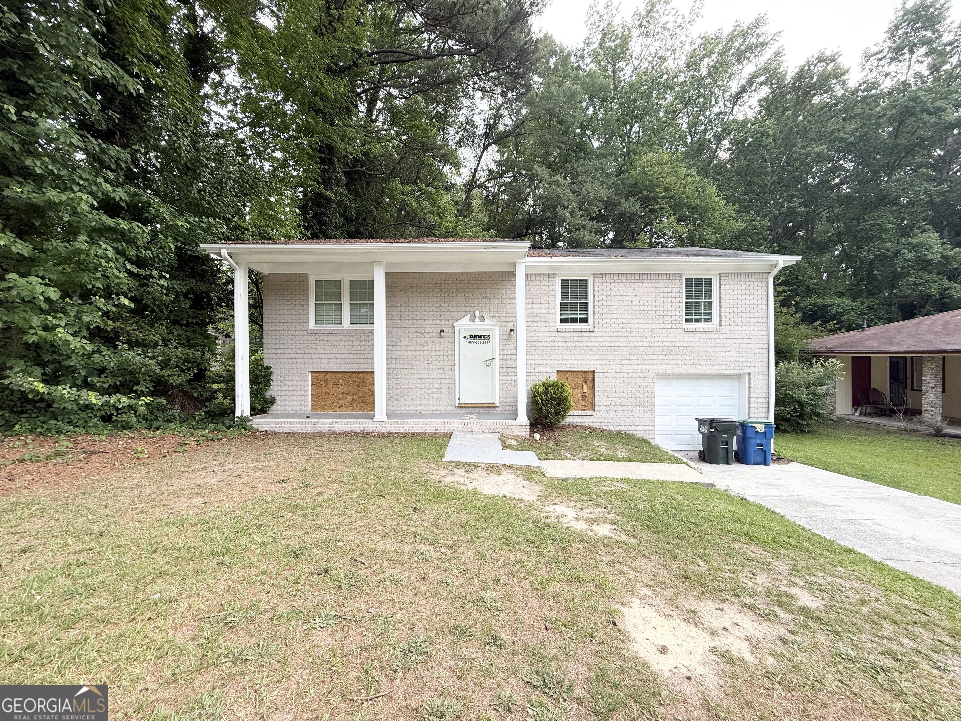 6525 Woodford Road Property Photo 1