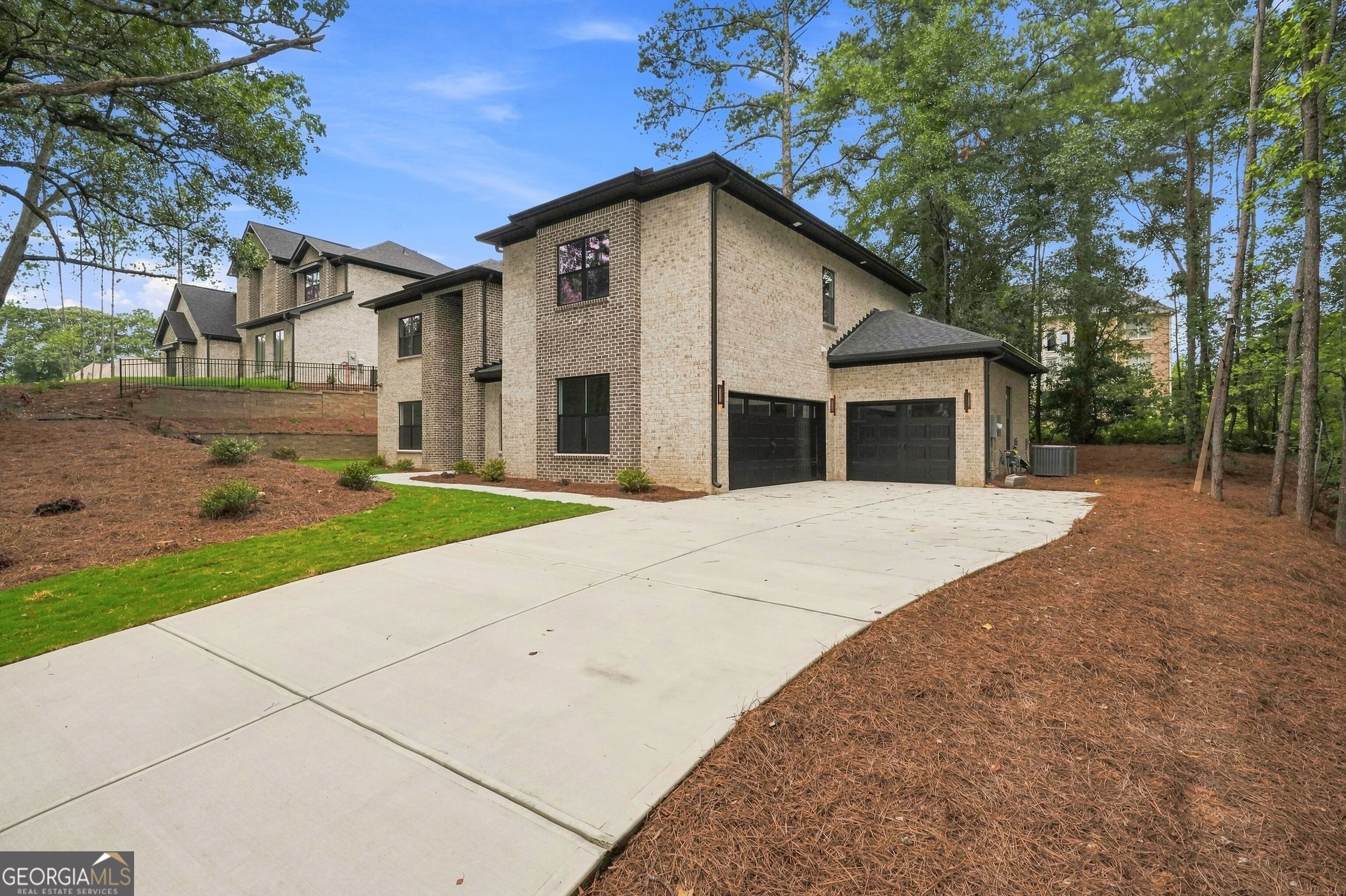 922 Artistry Way Property Photo 3
