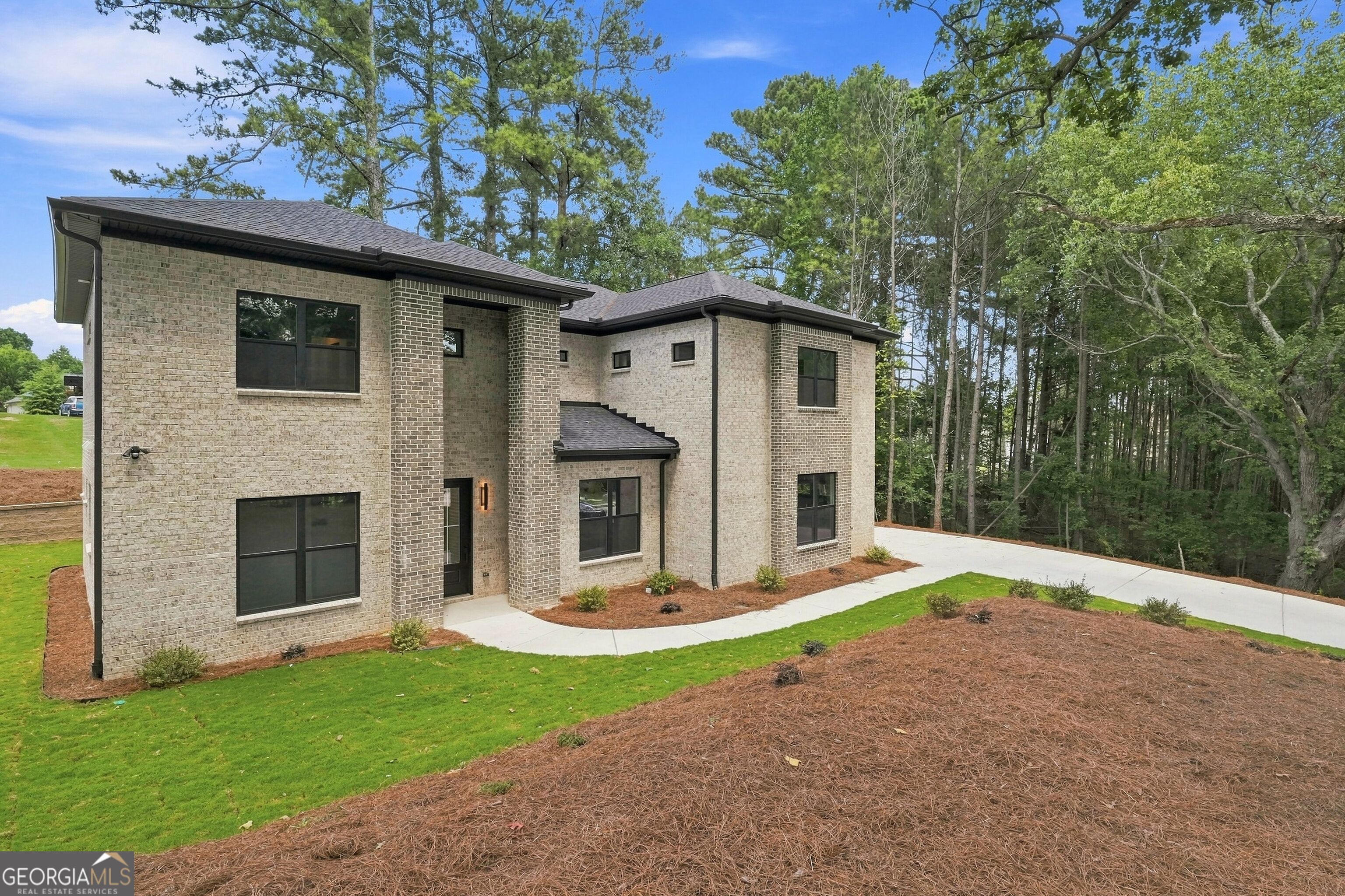 922 Artistry Way Property Photo 4