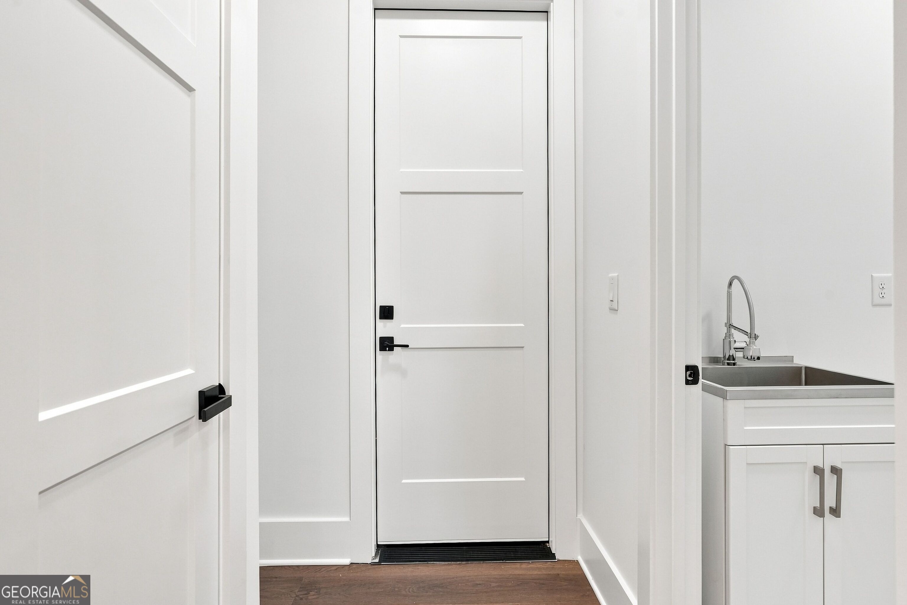 922 Artistry Way Property Photo 26