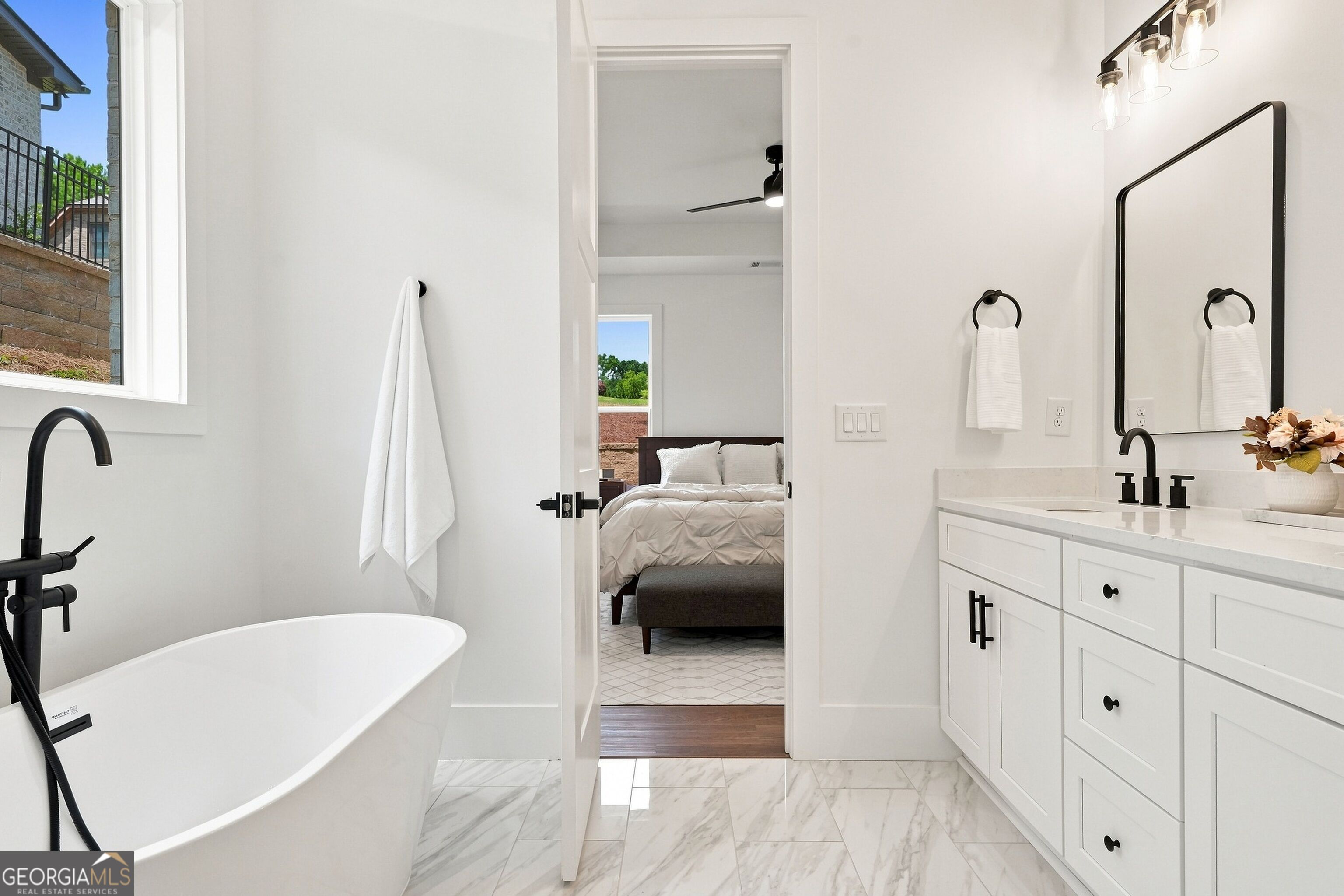 922 Artistry Way Property Photo 33