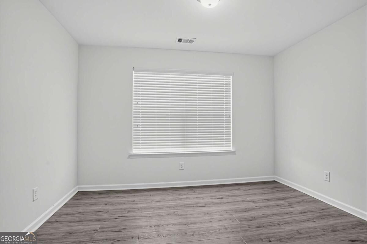 4933 Longview Walk Property Photo 16