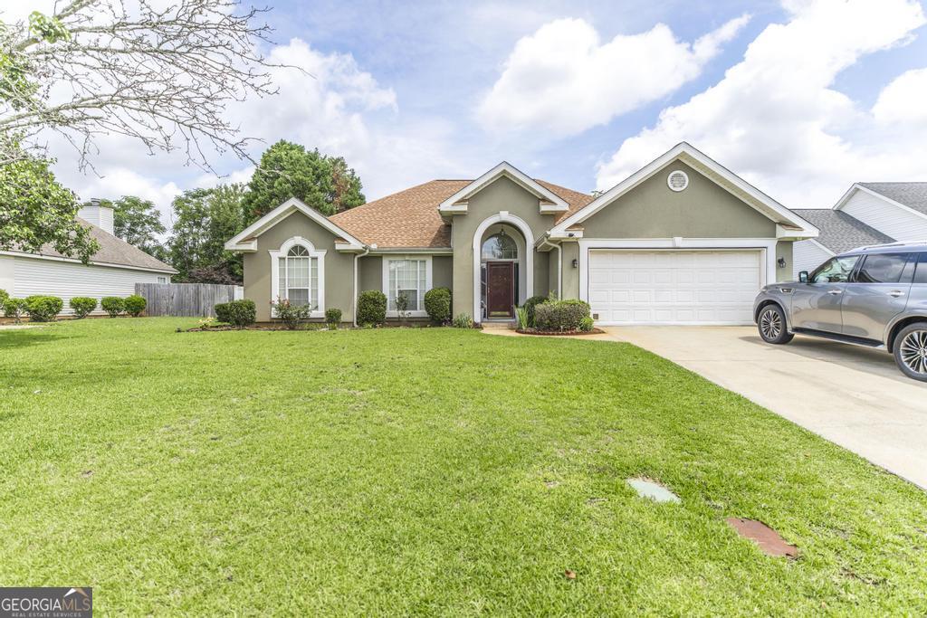 123 Galaxy Avenue Property Photo 4