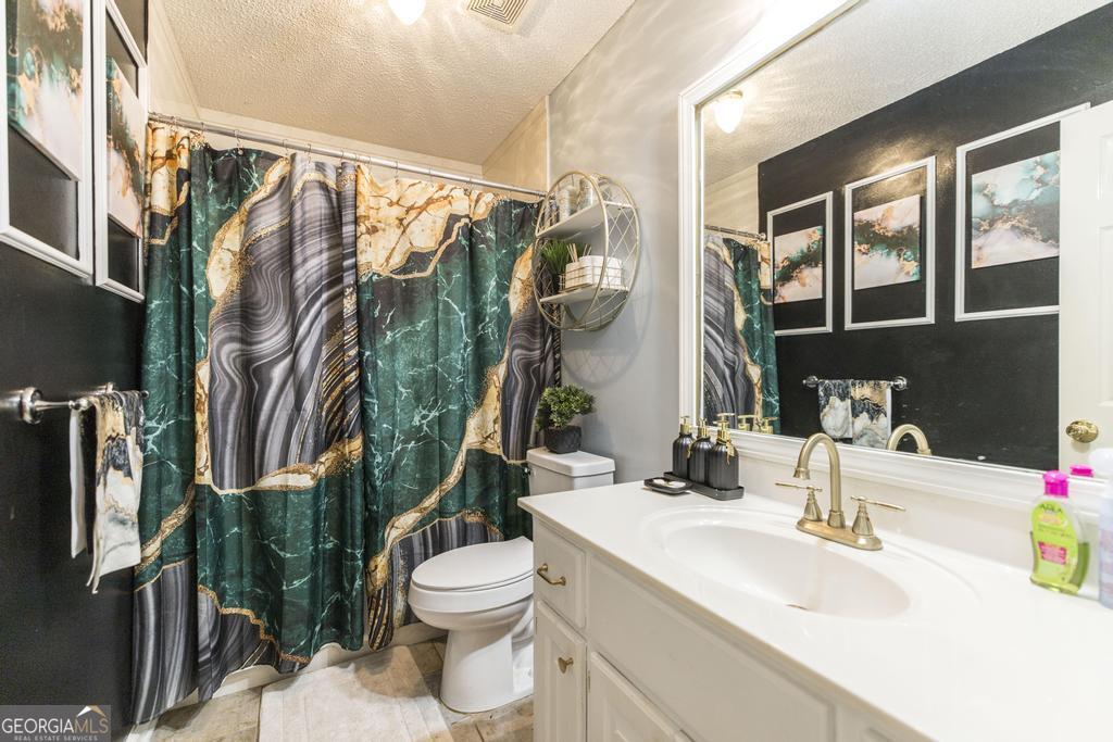 123 Galaxy Avenue Property Photo 21
