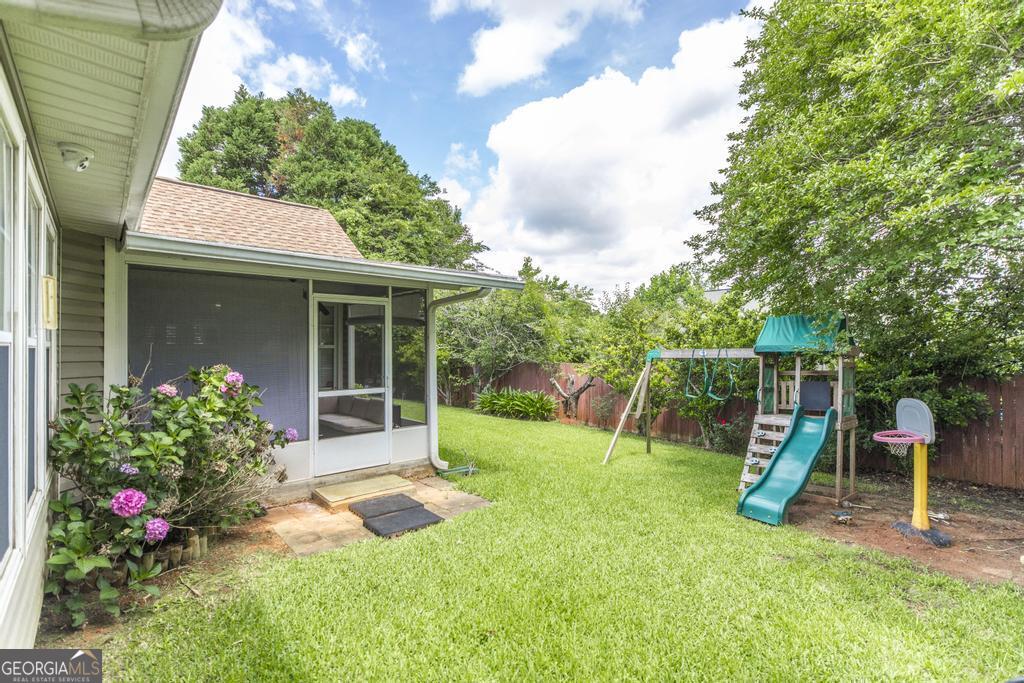 123 Galaxy Avenue Property Photo 35