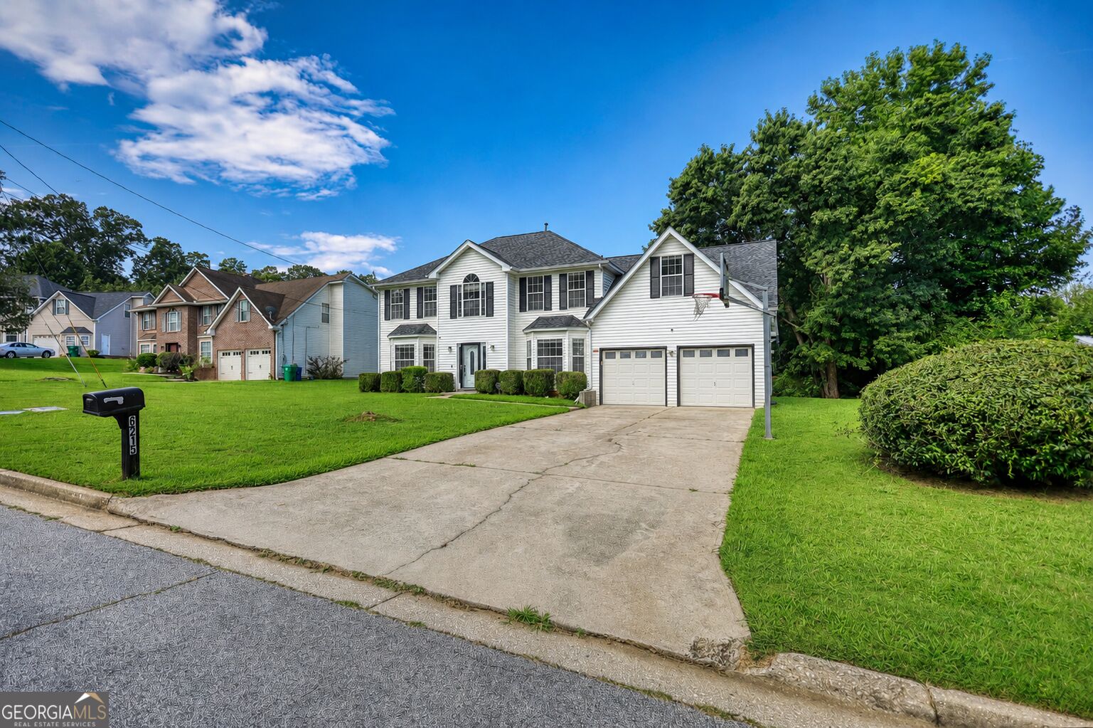 6215 Waterton Drive Property Photo 4