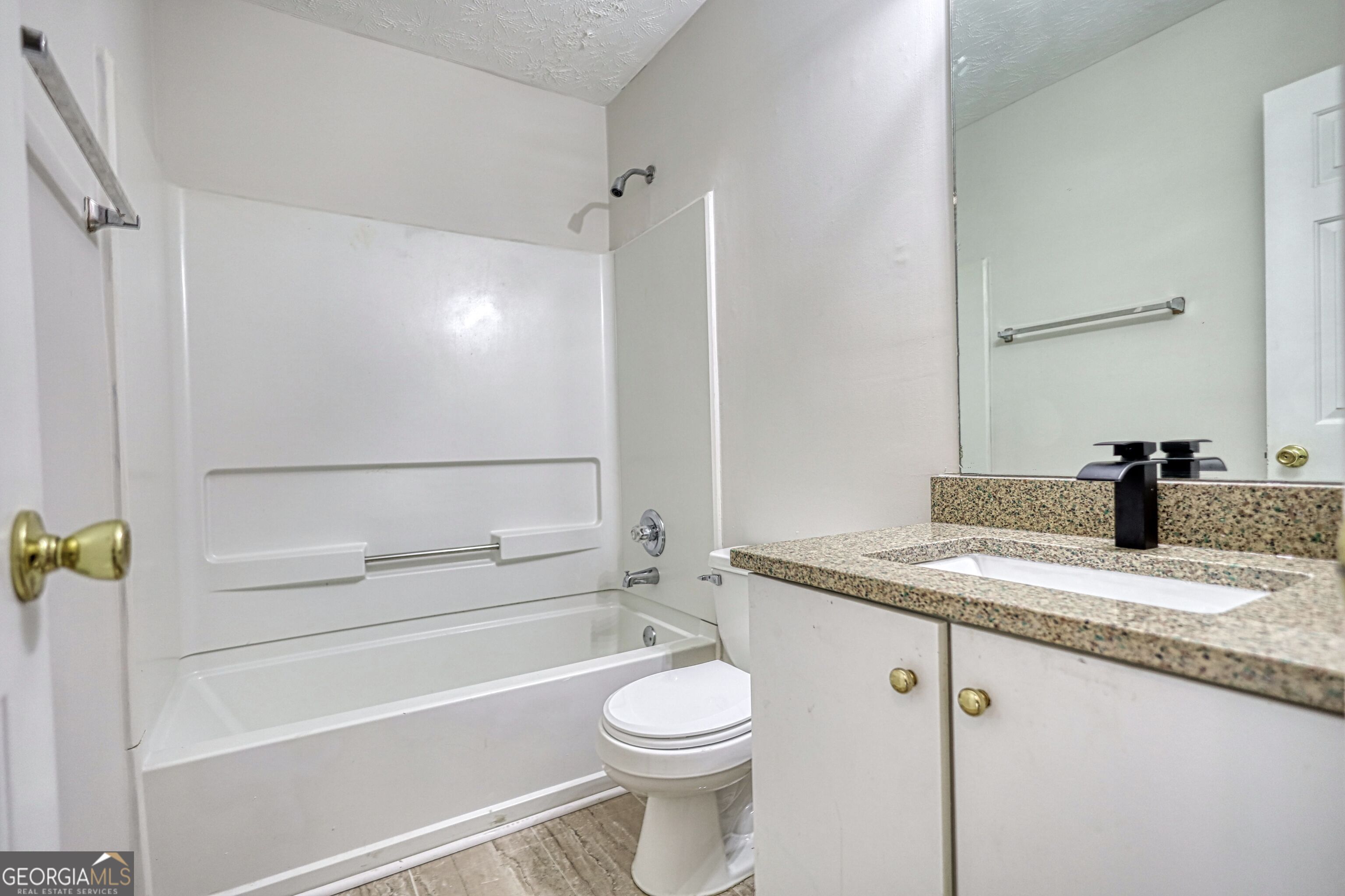 6215 Waterton Drive Property Photo 12