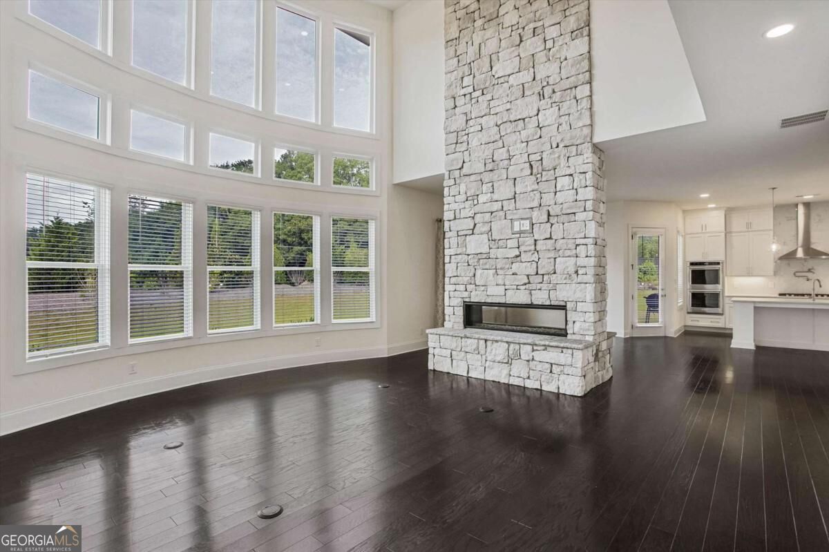 3330 Carswell Bend Property Photo 4