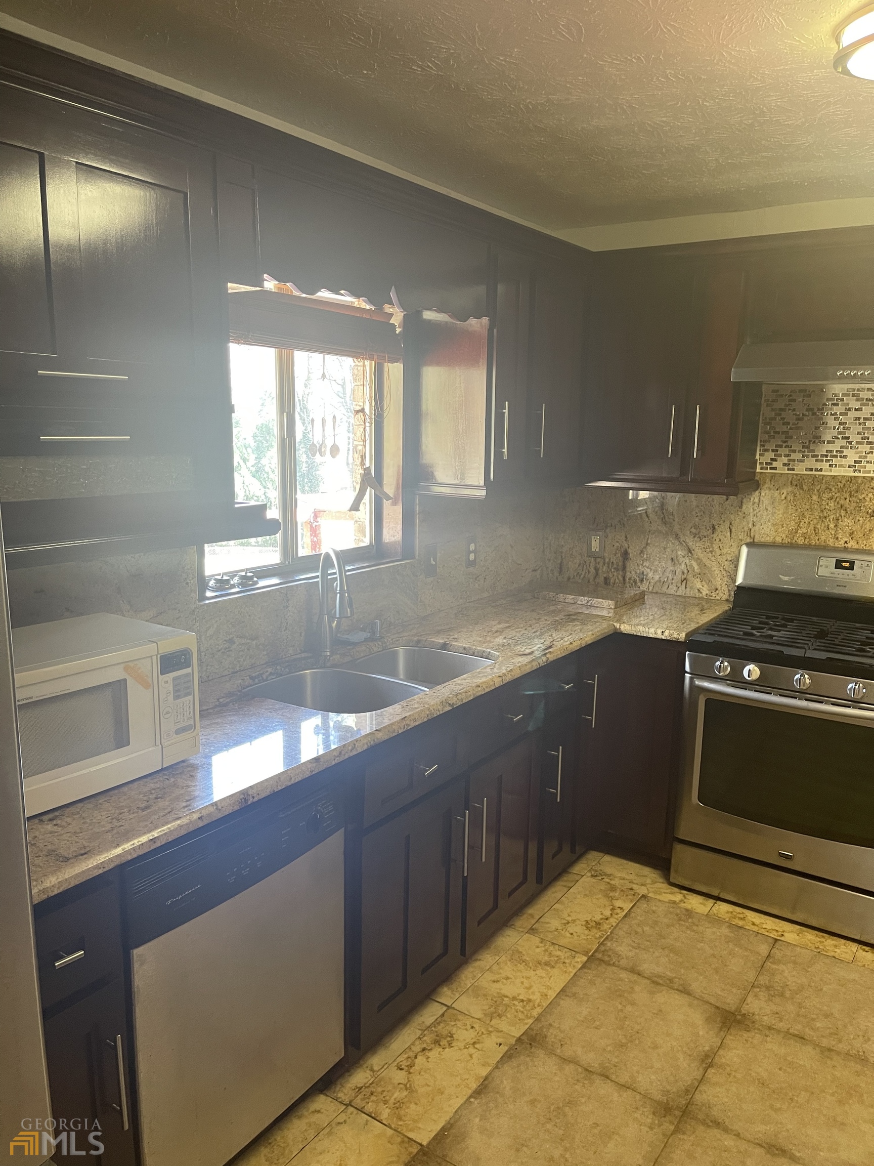 1088 Sherrington Drive Property Photo 7