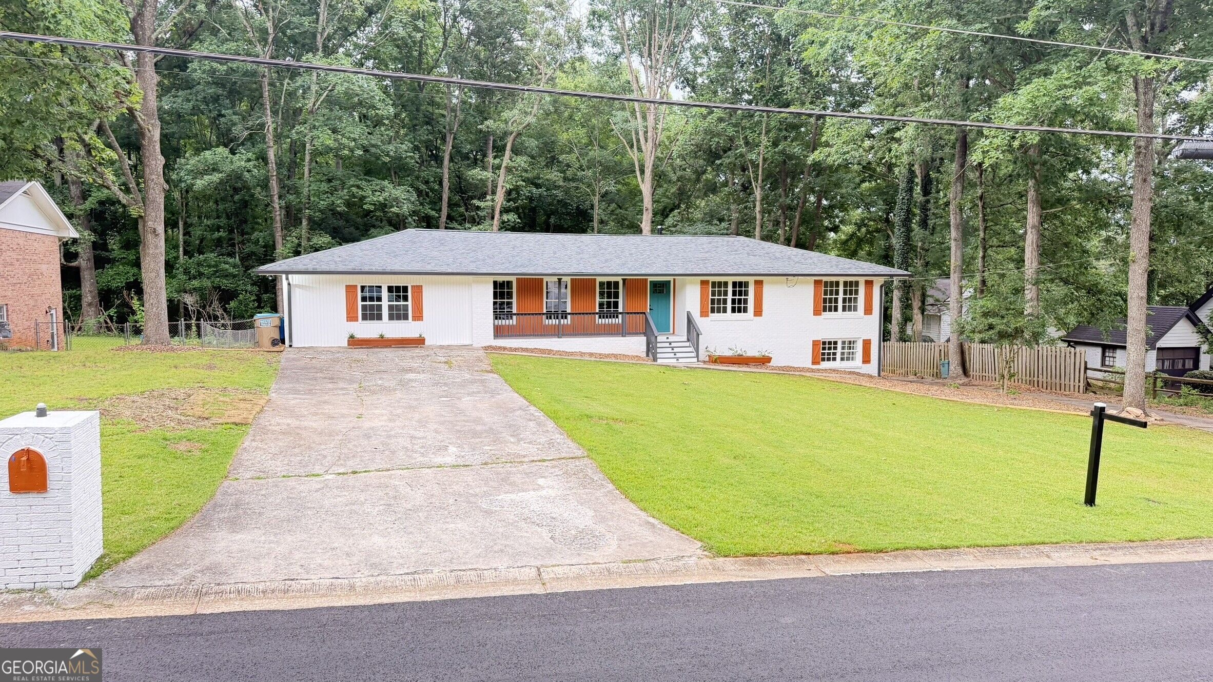 5698 Crestwood Drive Property Photo 1