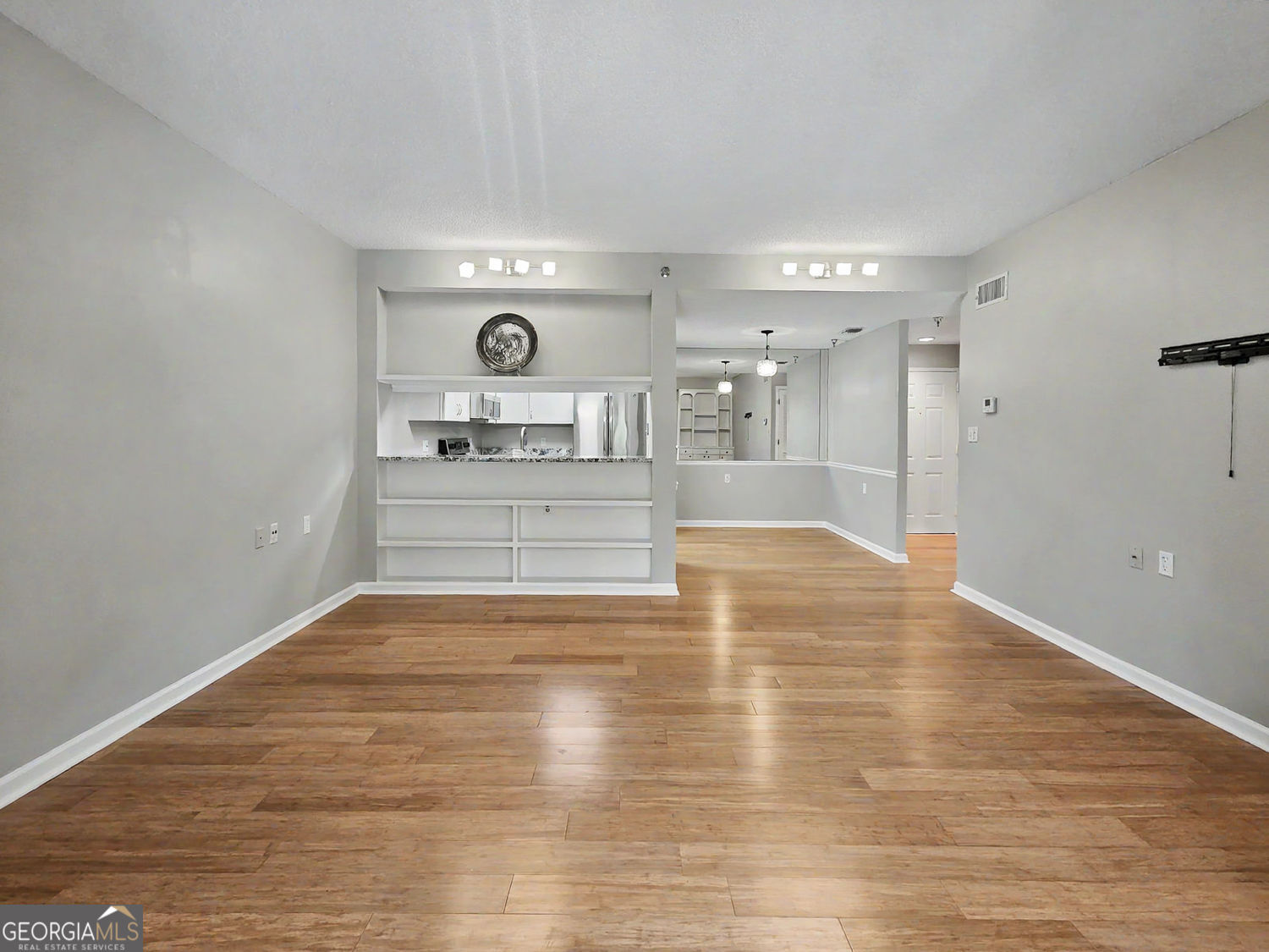 1800 Clairmont Lk Lake # A314 Property Photo 2