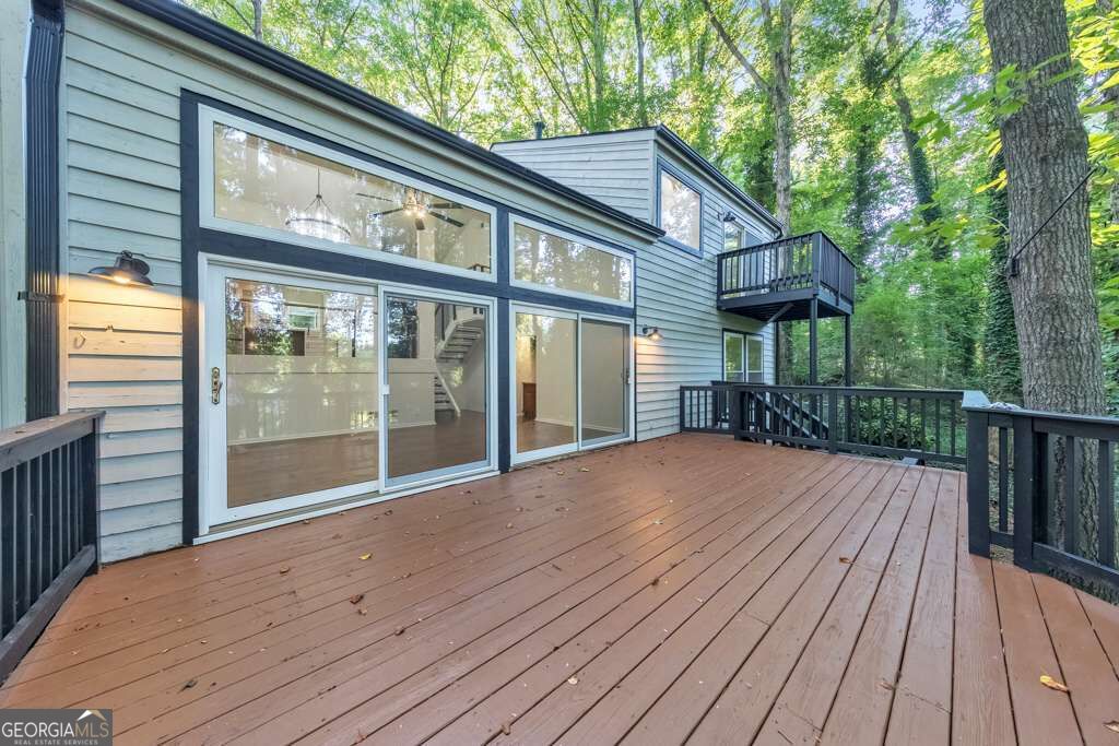 210 Brandenburgh Circle Property Photo 8