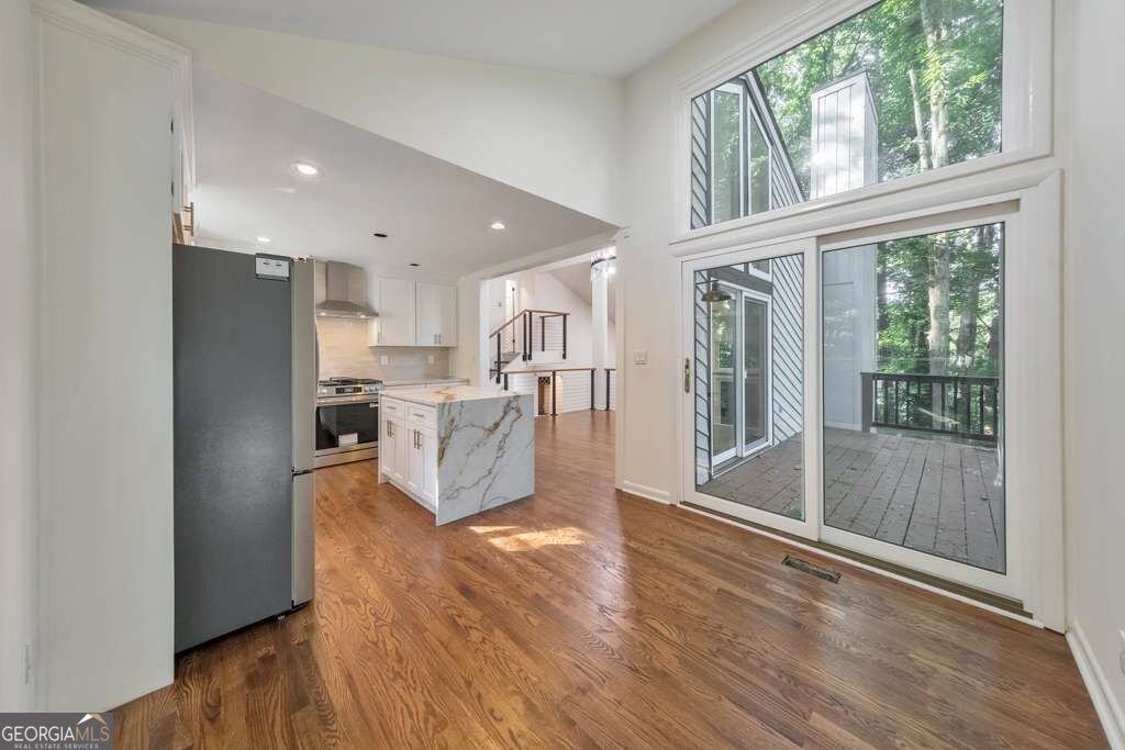 210 Brandenburgh Circle Property Photo 18