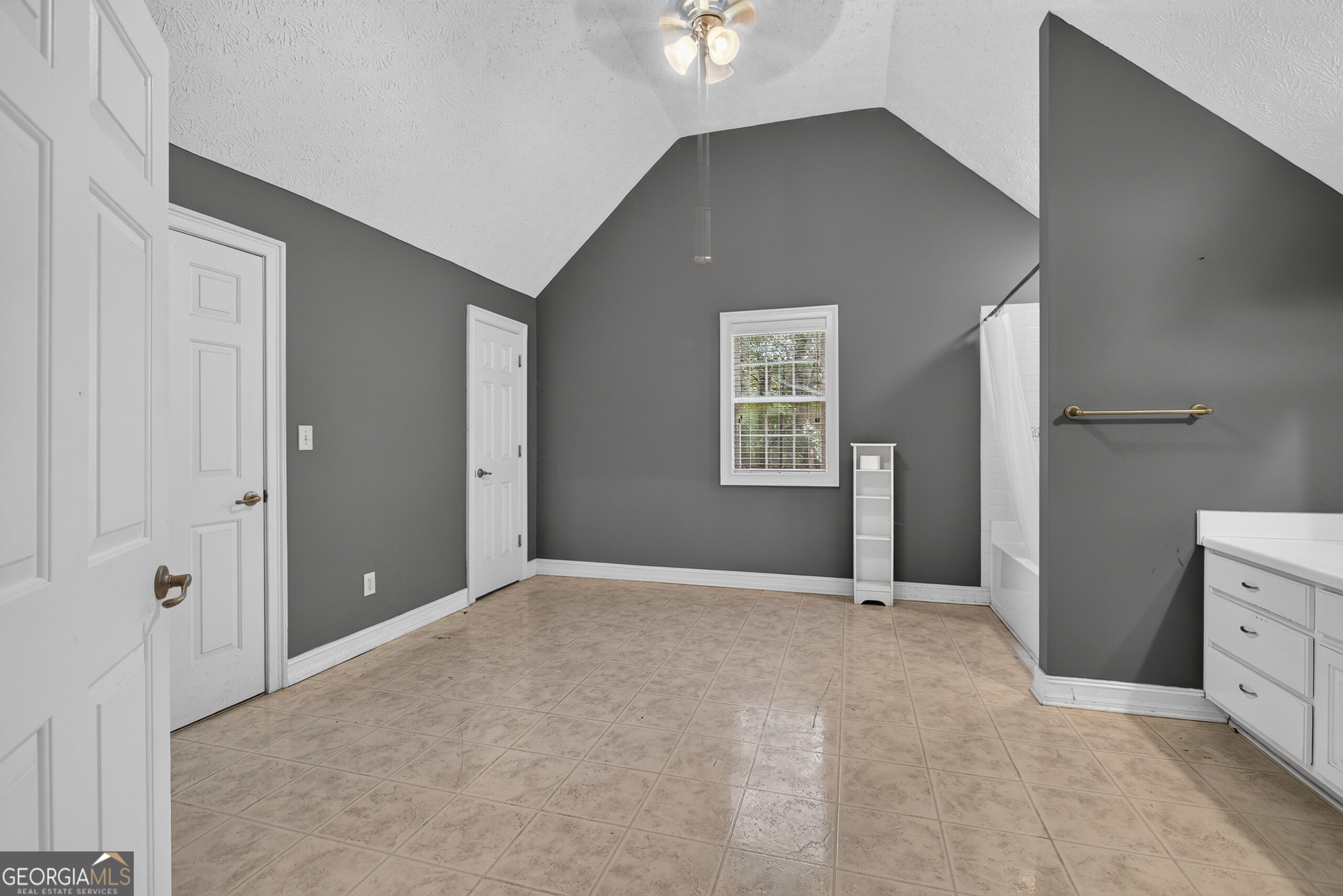 134 Avalon Drive Property Photo 16
