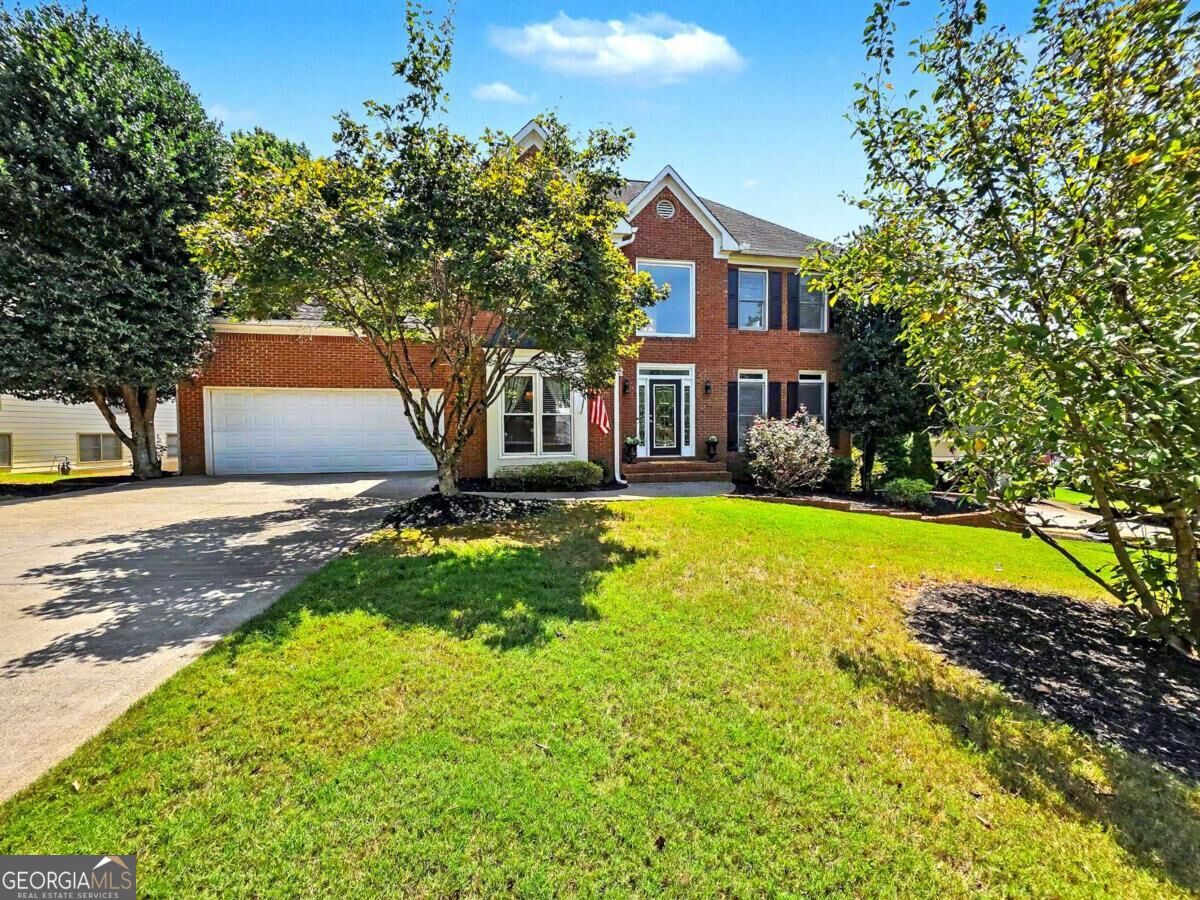 625 Windwalk Drive Property Photo 3