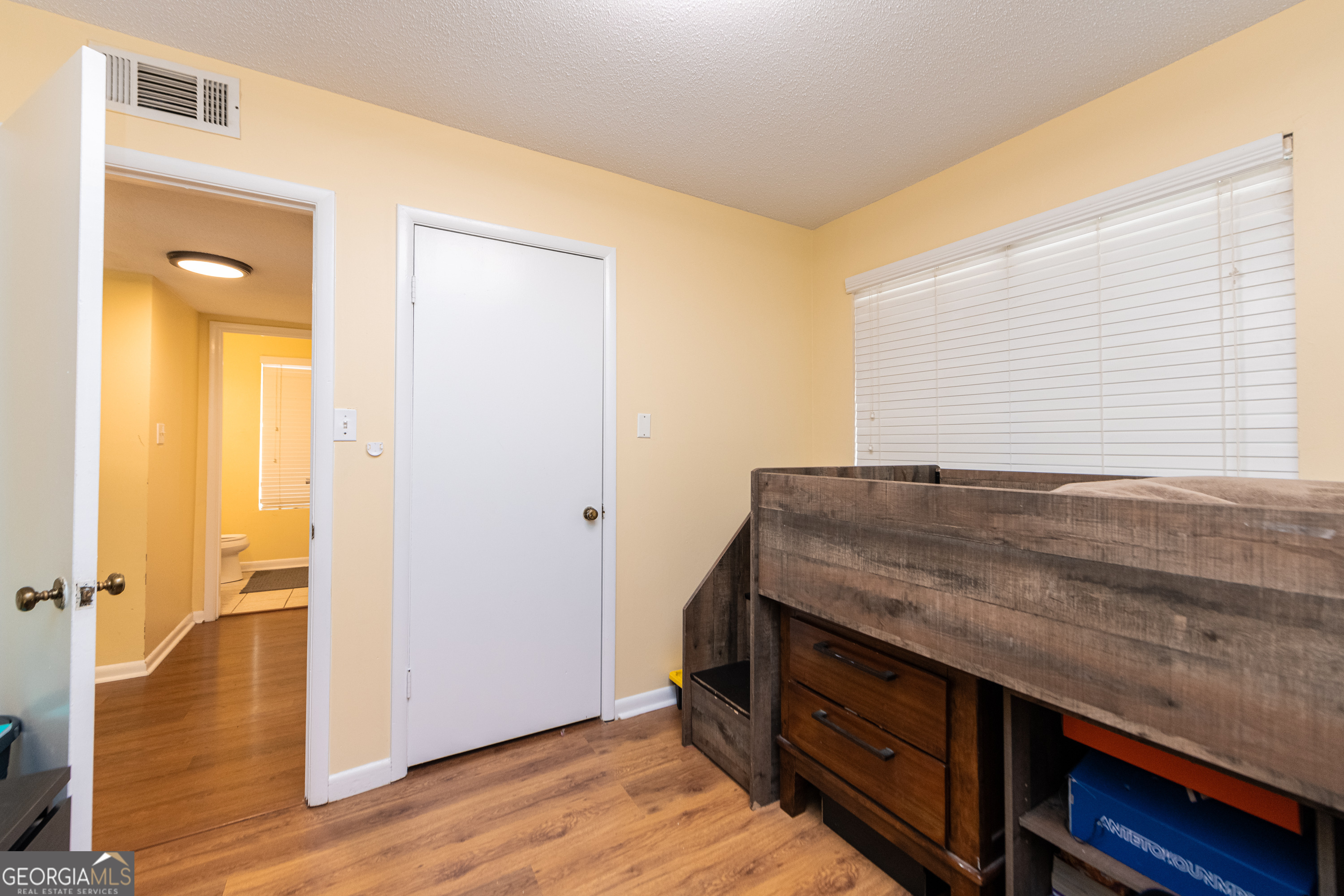141 Stoneridge Drive Property Photo 13
