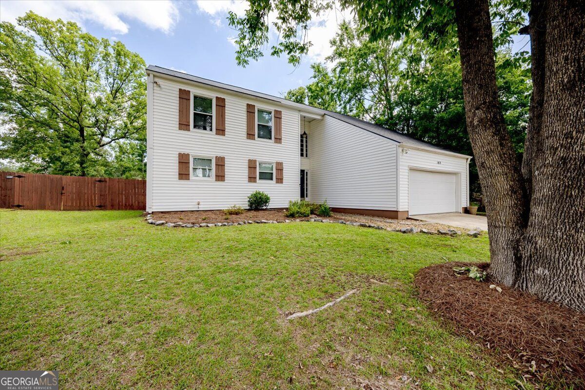 165 River North Boulevard Property Photo 4