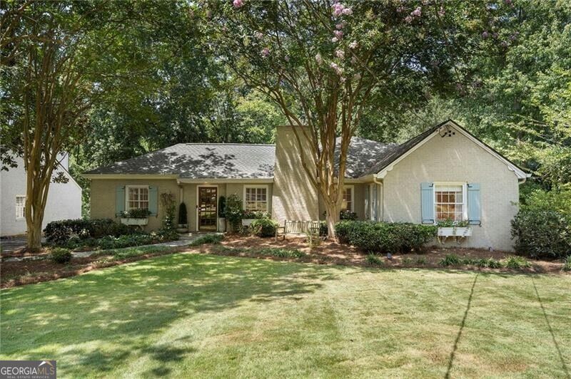 874 Artwood Road Ne Property Photo 1