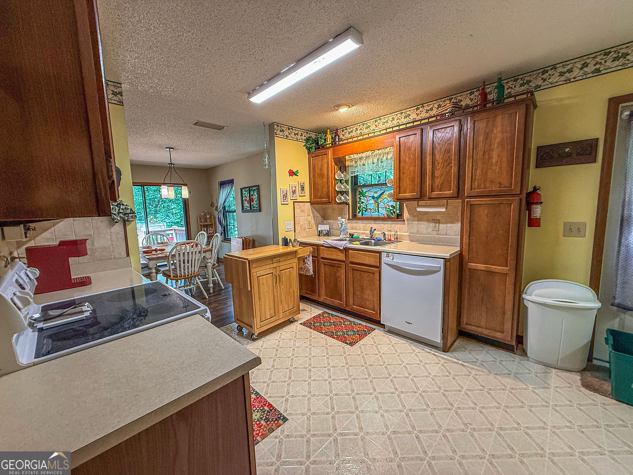 195 Cedar Lane Property Photo 4
