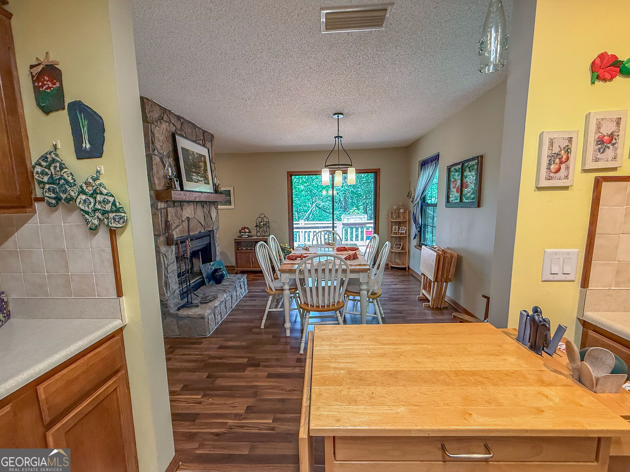 195 Cedar Lane Property Photo 8
