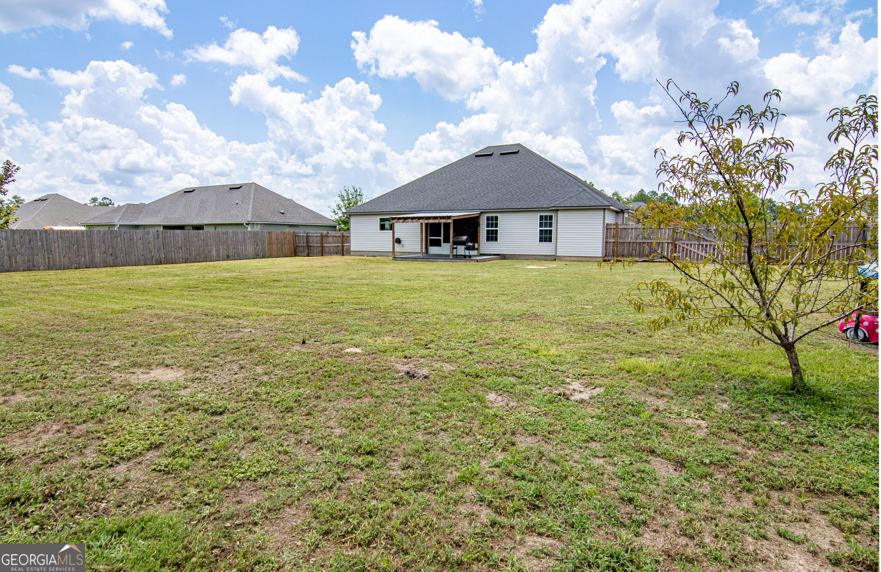 17 Barrett Lane Property Photo 37