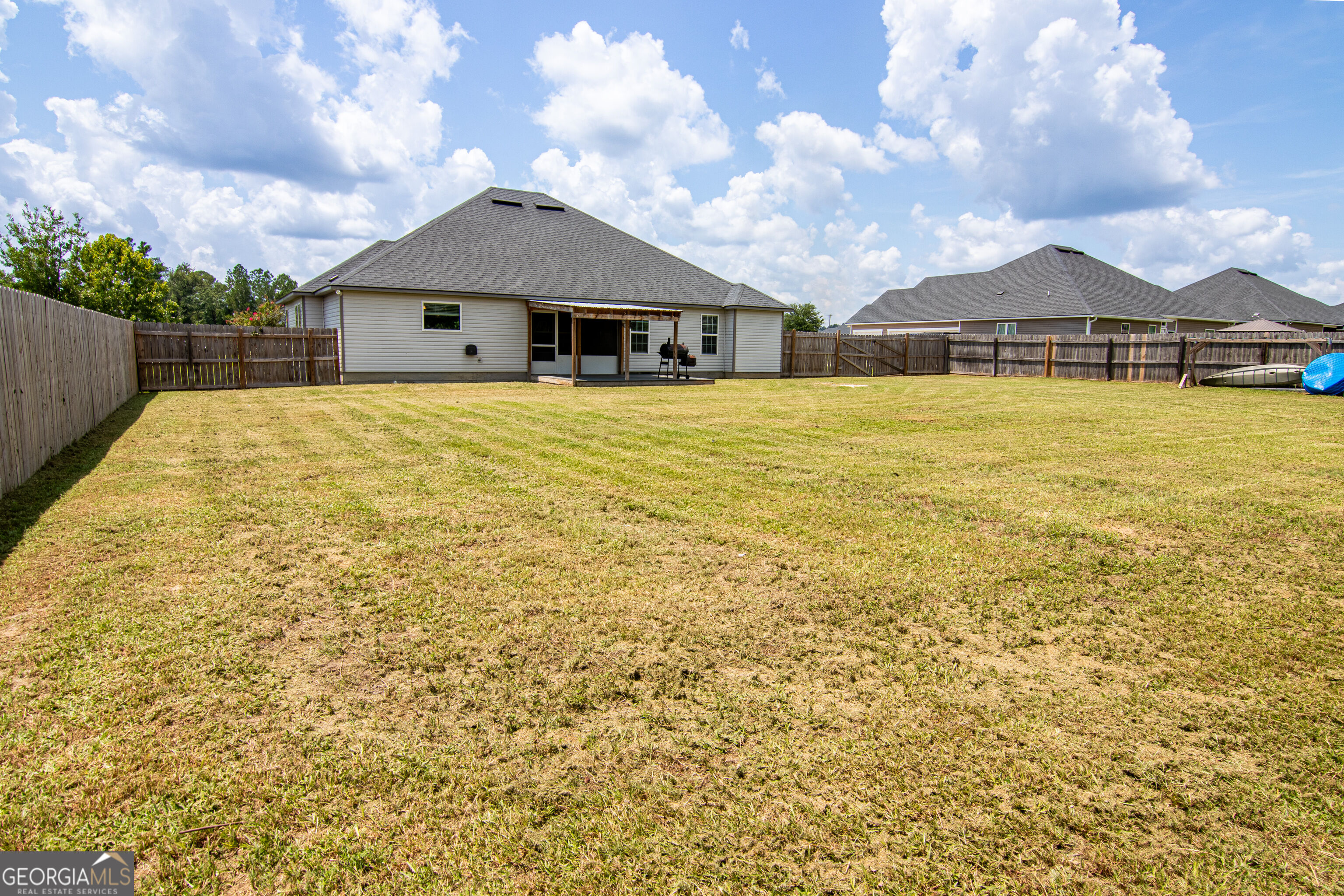 17 Barrett Lane Property Photo 38