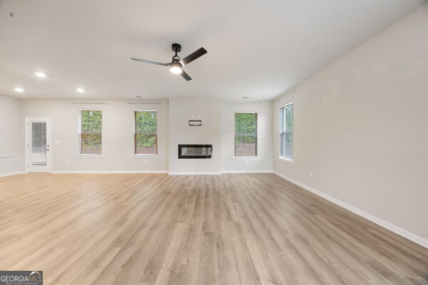 116 Cabin Way Property Photo 7
