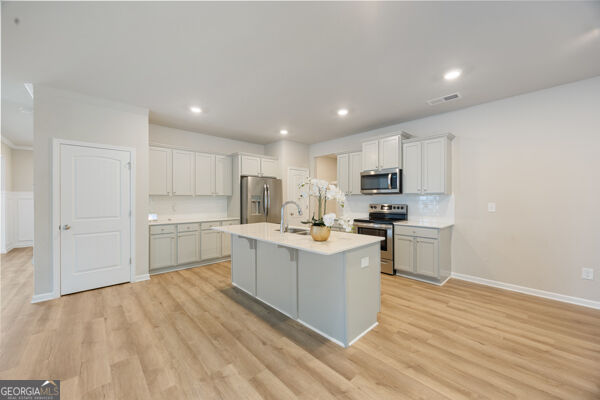 116 Cabin Way Property Photo 12