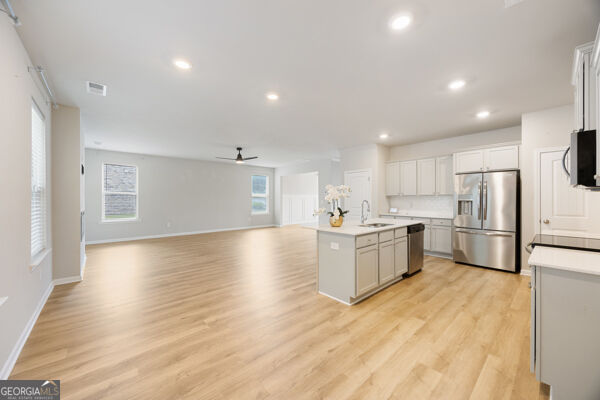 116 Cabin Way Property Photo 13