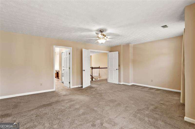 2209 Concord Square Ne Property Photo 22