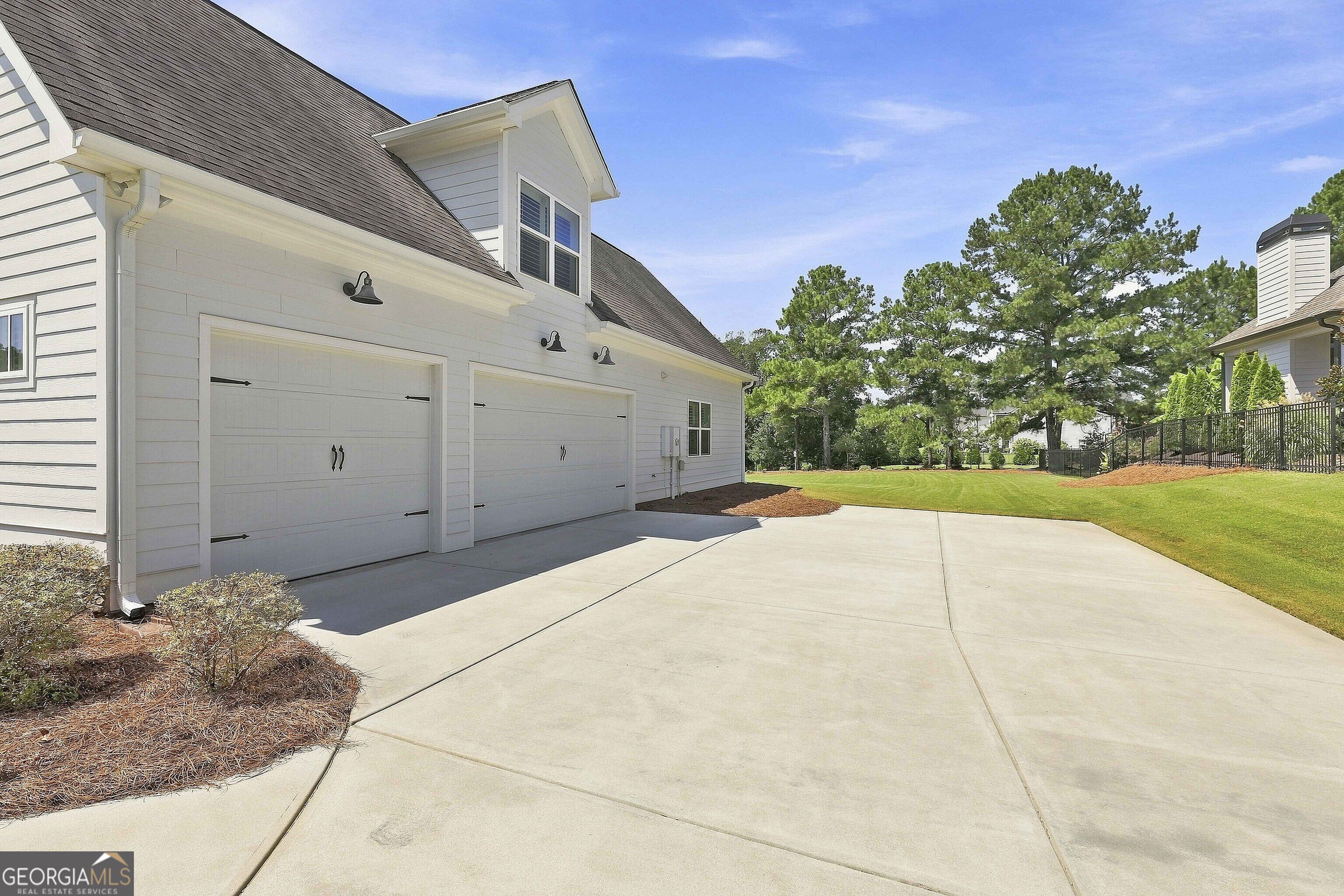 115 Grae Court Property Photo 7