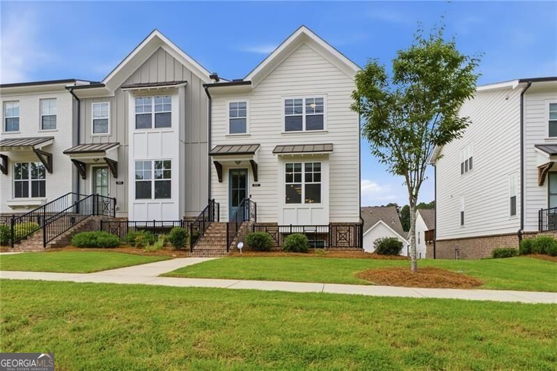 835 Green Sapling Trail Property Photo 2