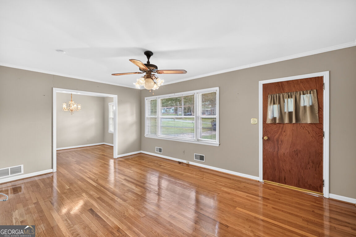 1305 Greenview Drive Property Photo 9