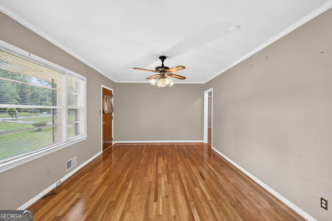 1305 Greenview Drive Property Photo 10