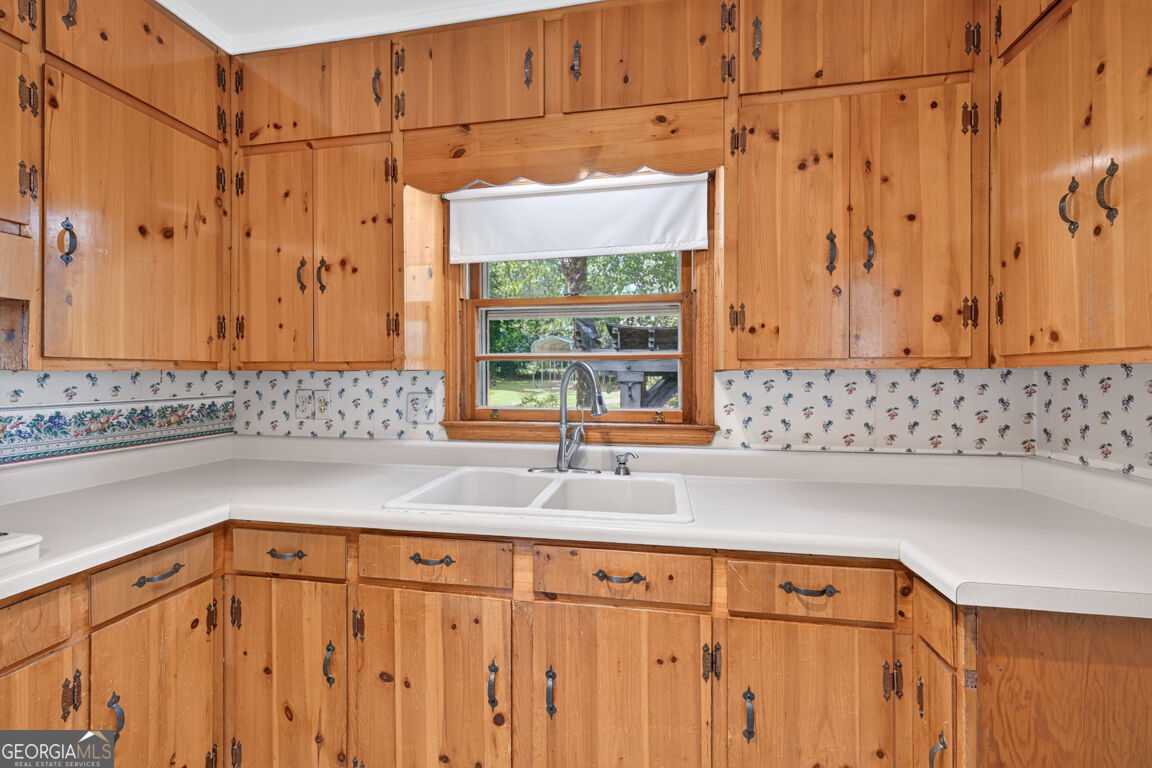 1305 Greenview Drive Property Photo 14