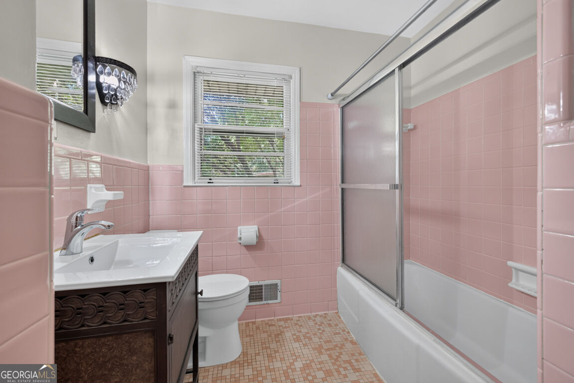 1305 Greenview Drive Property Photo 24