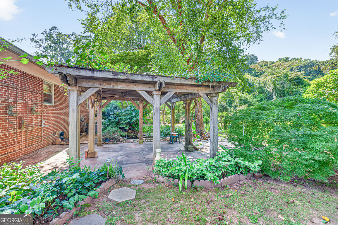 1305 Greenview Drive Property Photo 36
