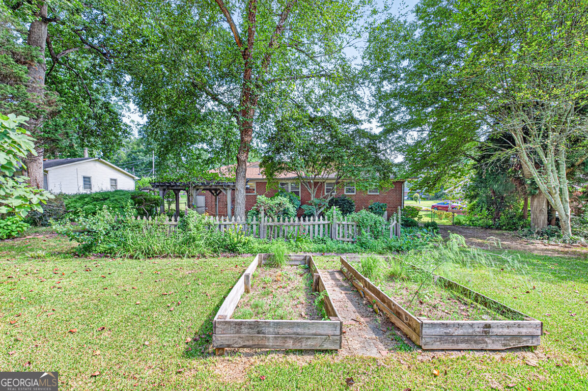 1305 Greenview Drive Property Photo 52