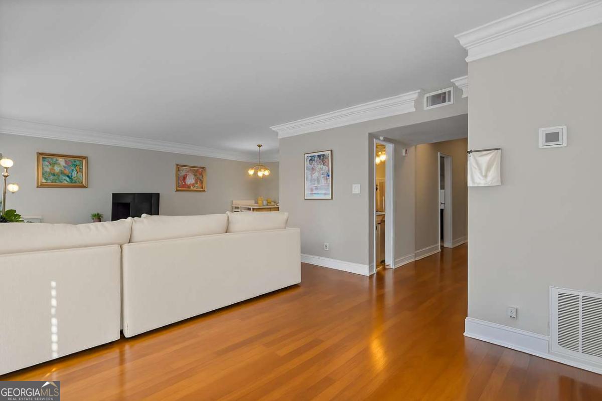 6980 Roswell Road # A8 Property Photo 3