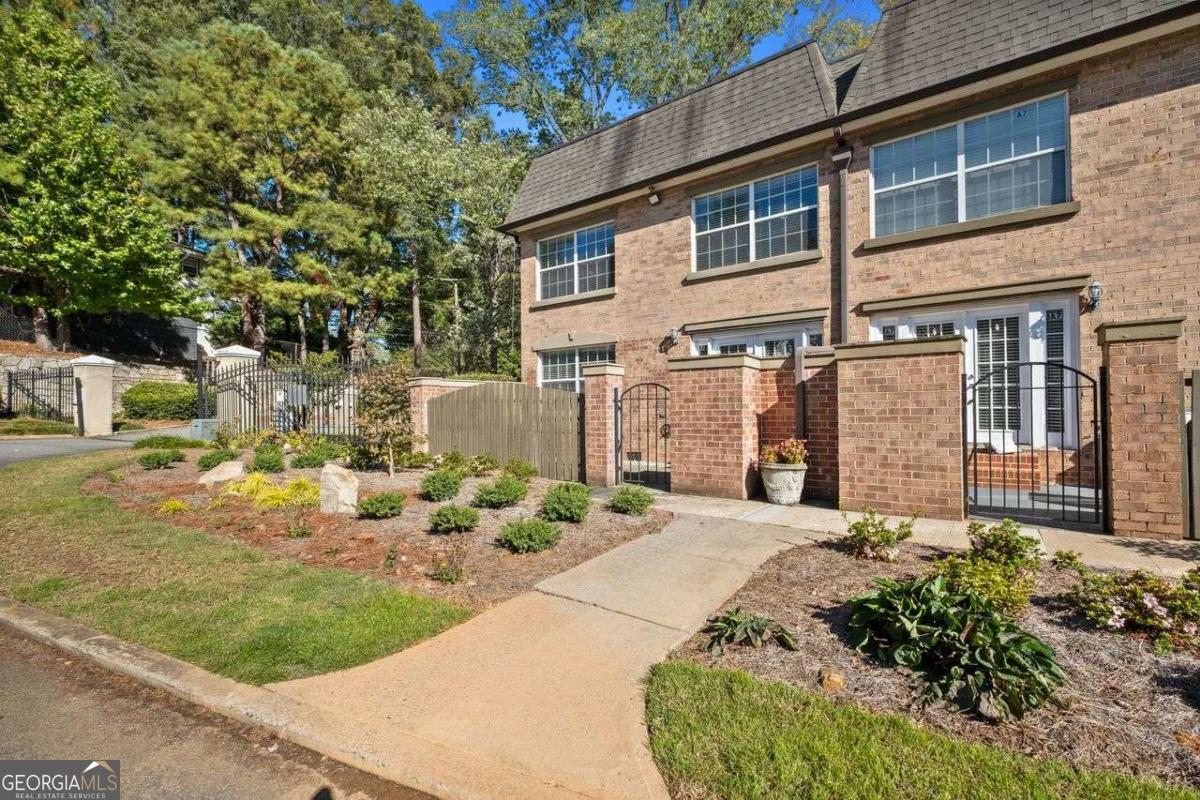 6980 Roswell Road # A8 Property Photo 24