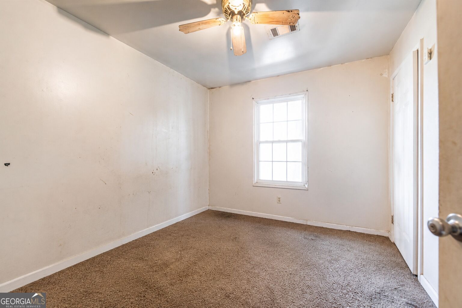 210 Perry Railroad Property Photo 8